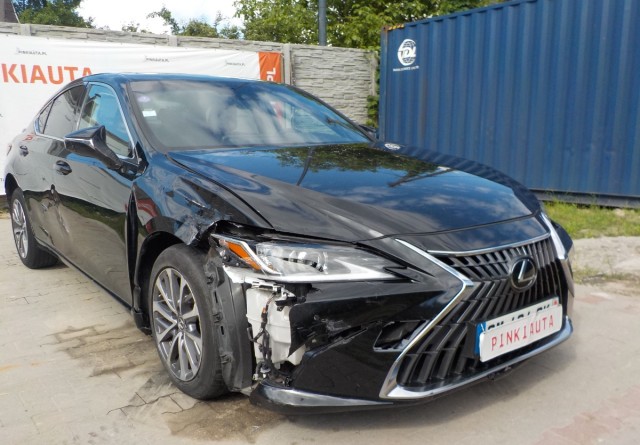 lexus