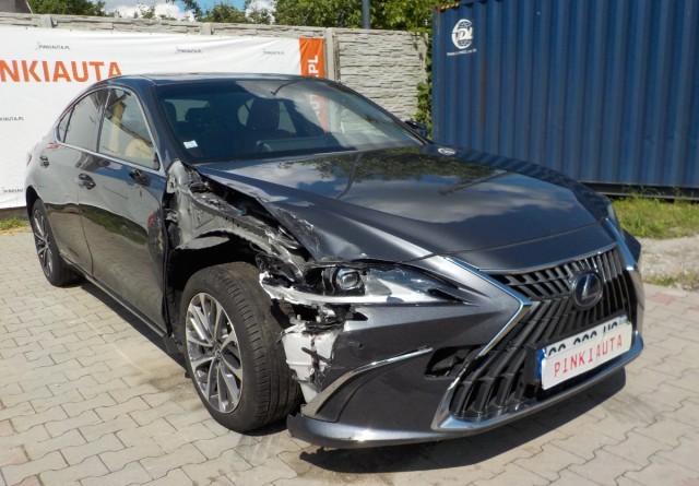 lexus